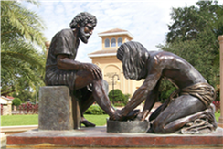 Seervant Leader Statue